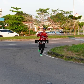 Runner Photo 8006130