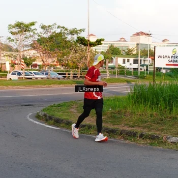 Runner Photo 8006138