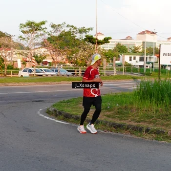 Runner Photo 8006141
