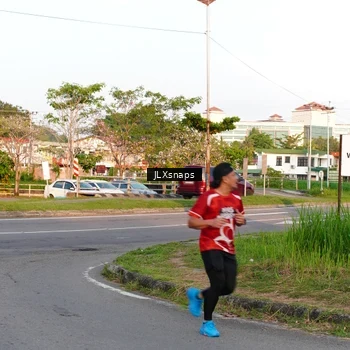 Runner Photo 8006143