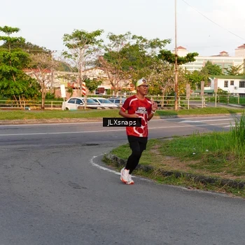 Runner Photo 8006148