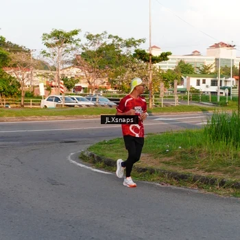 Runner Photo 8006151