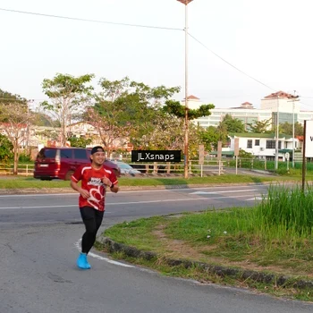 Runner Photo 8006155