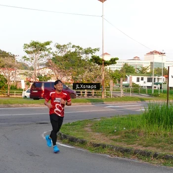 Runner Photo 8006157