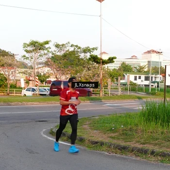 Runner Photo 8006158