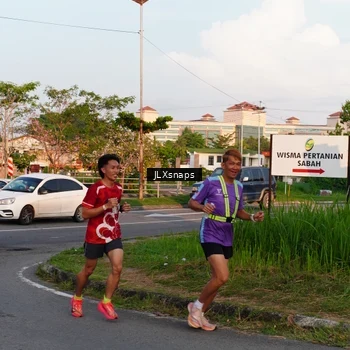 Runner Photo 8006163