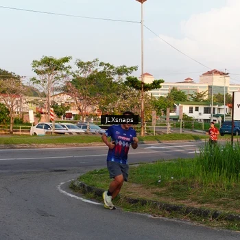 Runner Photo 8006166