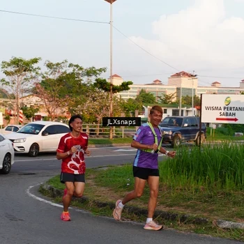 Runner Photo 8006170