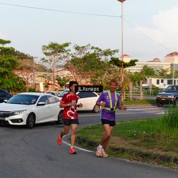 Runner Photo 8006178