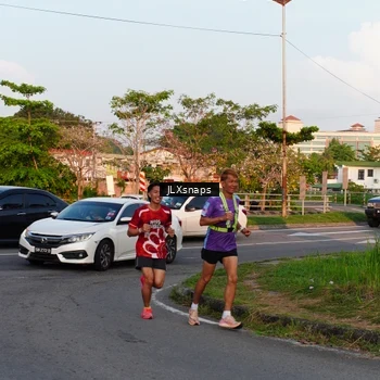 Runner Photo 8006179