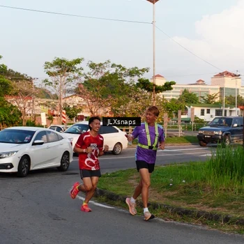 Runner Photo 8006181
