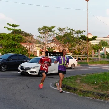 Runner Photo 8006183