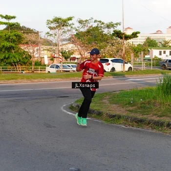 Runner Photo 8006195
