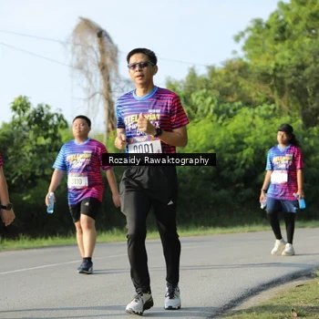 Runner Photo 8006260