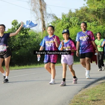 Runner Photo 8006313