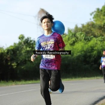 Runner Photo 8006314