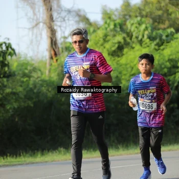Runner Photo 8006334