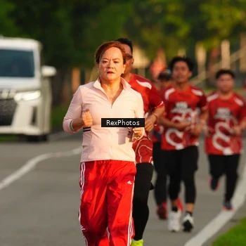 Runner Photo 8006336