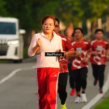 Runner Photo 8006340