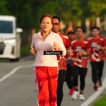 Runner Photo 8006343