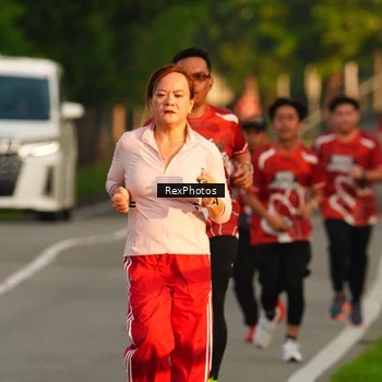 Runner Photo 8006344