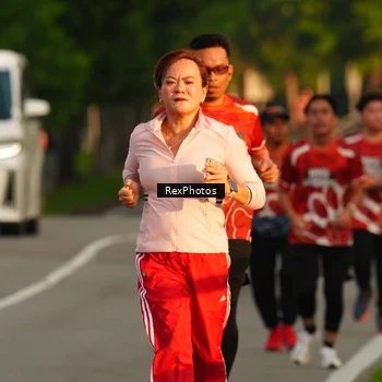 Runner Photo 8006345