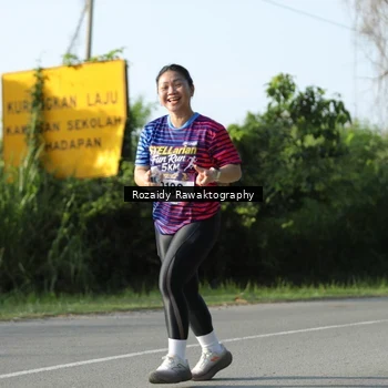 Runner Photo 8006396