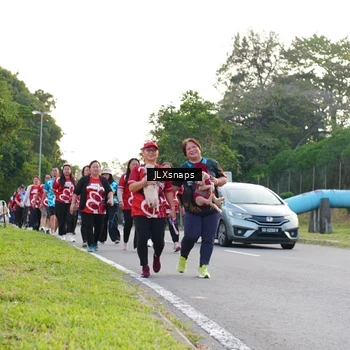 Runner Photo 8006477