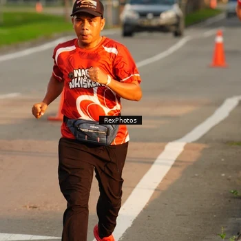Runner Photo 8006542