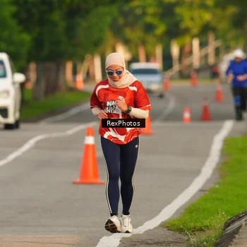 Runner Photo 8006559