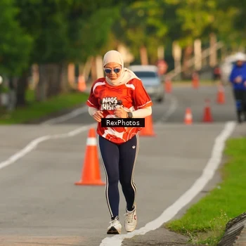 Runner Photo 8006578