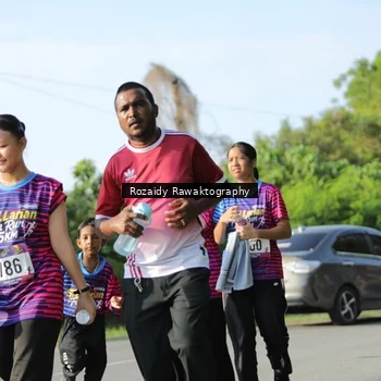 Runner Photo 8006599