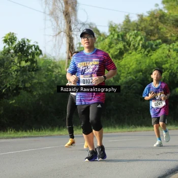 Runner Photo 8006608