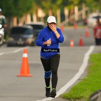 Runner Photo 8006632