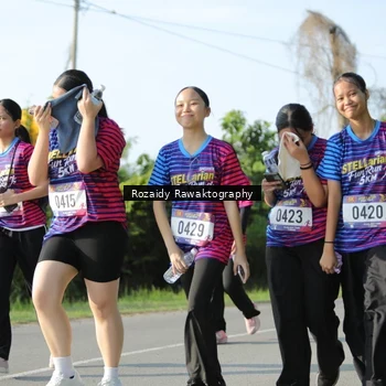 Runner Photo 8006671