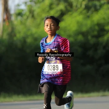 Runner Photo 8006708