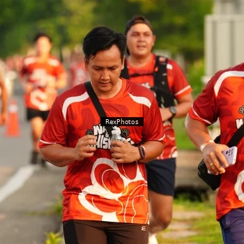 Runner Photo 8006718