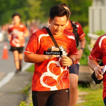 Runner Photo 8006728