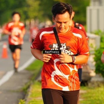 Runner Photo 8006750
