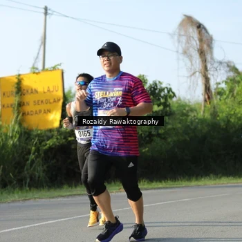 Runner Photo 8006753