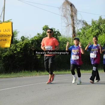 Runner Photo 8006763