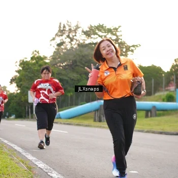 Runner Photo 8006849