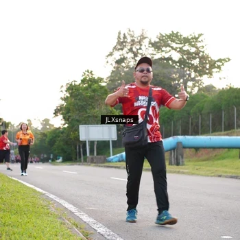 Runner Photo 8006860
