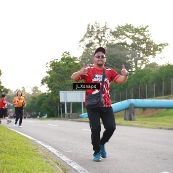 Runner Photo 8006862