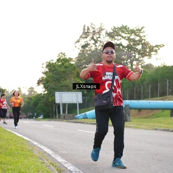 Runner Photo 8006865