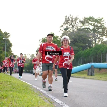 Runner Photo 8006891