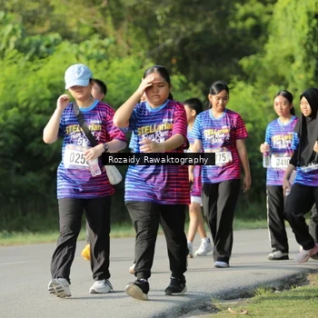 Runner Photo 8006898