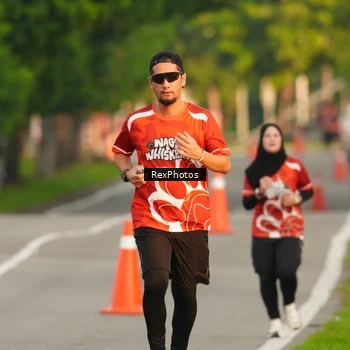 Runner Photo 8006910
