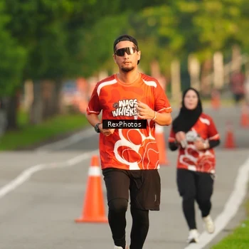 Runner Photo 8006915