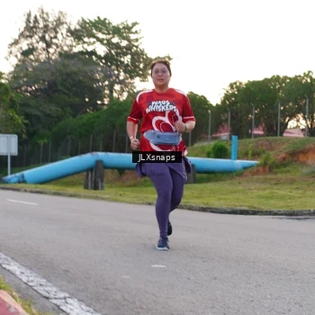 Runner Photo 8006949
